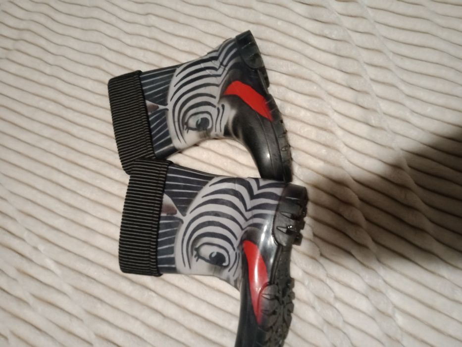 Резиновые сапожки