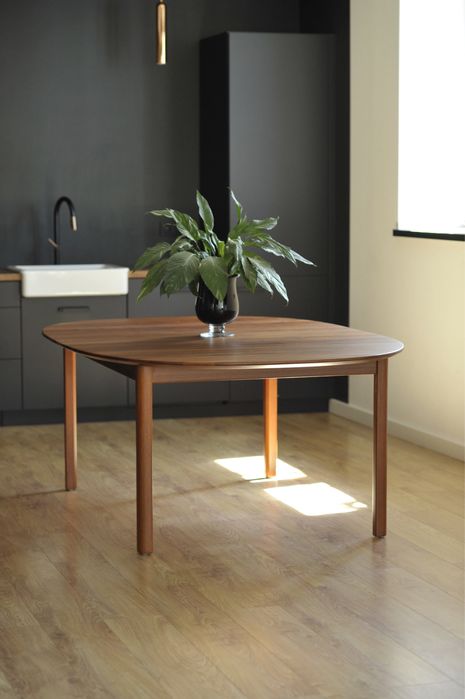 Duży stół duński po renowacji rozkladany design retro prl