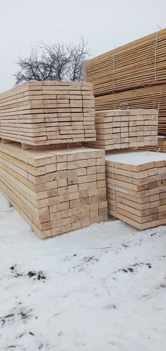 Пиломатиріал в наявності на дах, з доставкою