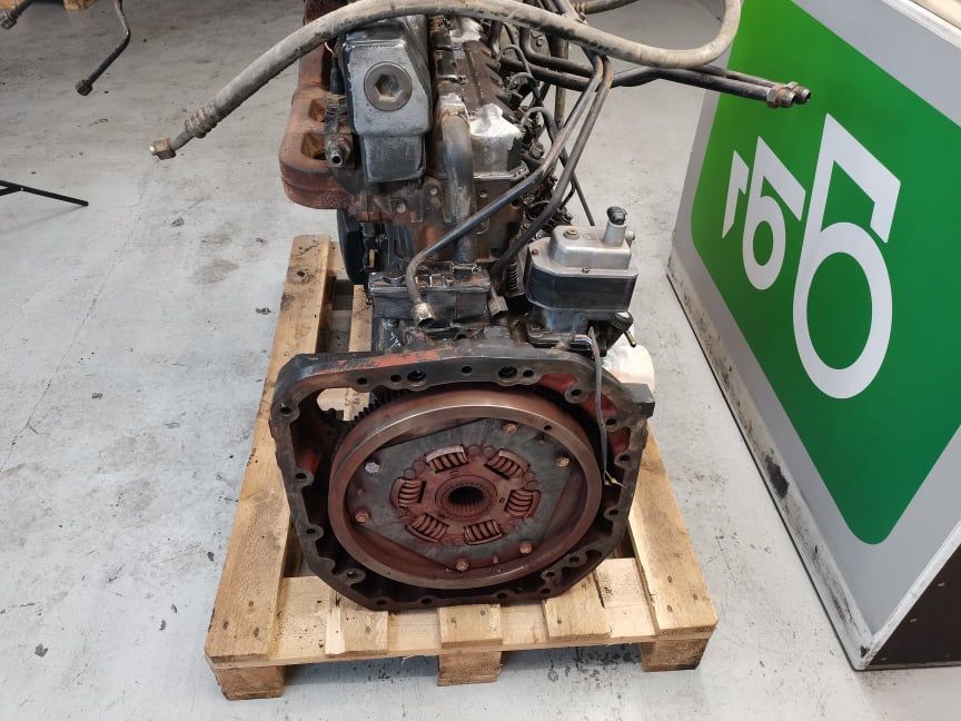 Głowica silnika Hurlimann 6190 Master Same 1000.6WTR