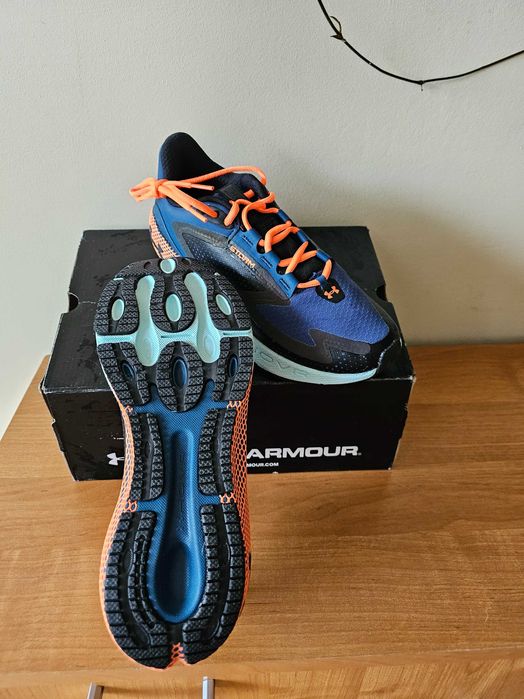 Under Armour HOVR Machina 3 Storm rozm. 38,5