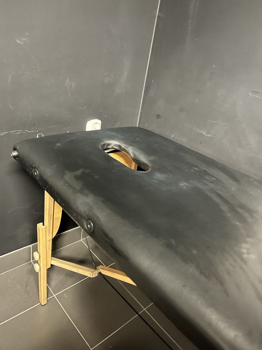 Stół do masażu trzy segmentowy leżanka czarna z możliwosćią regulacji