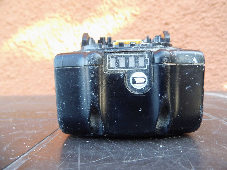 Makita akumulator bateria BL1830 18V 3Ah ORYGINAŁ