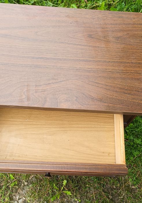 Dębowa eklektyczna szafka nocna z szufladą