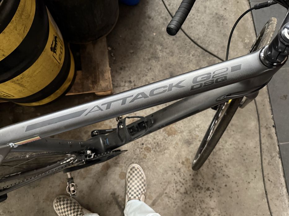 Bicicleta SWIFT ATTACK G2 DISC preta