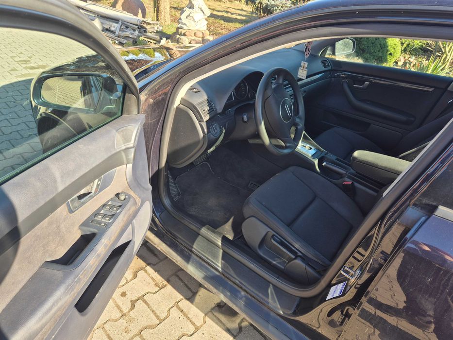 Audi A4 2.0 benzyna , automat , 02r