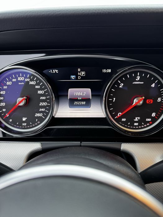 Mercedes Benz E220d W213