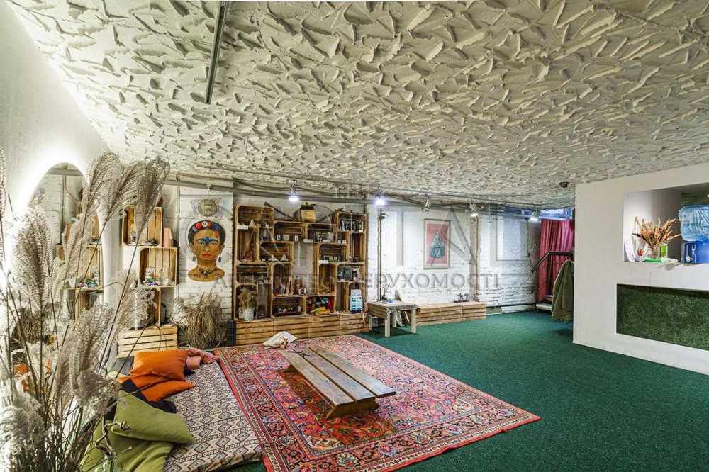 Продажа помещения, ул. Константиновская, Подольский р-н, Подол