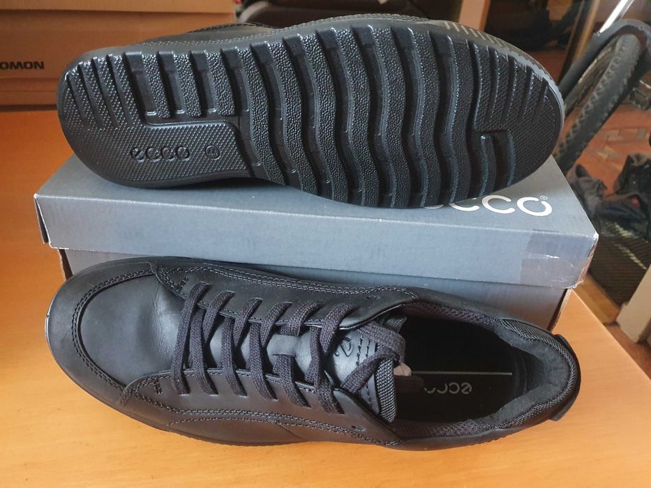 Buty męskie półbuty sneakersy Ecco Byway  44 EU  28 CM skóra