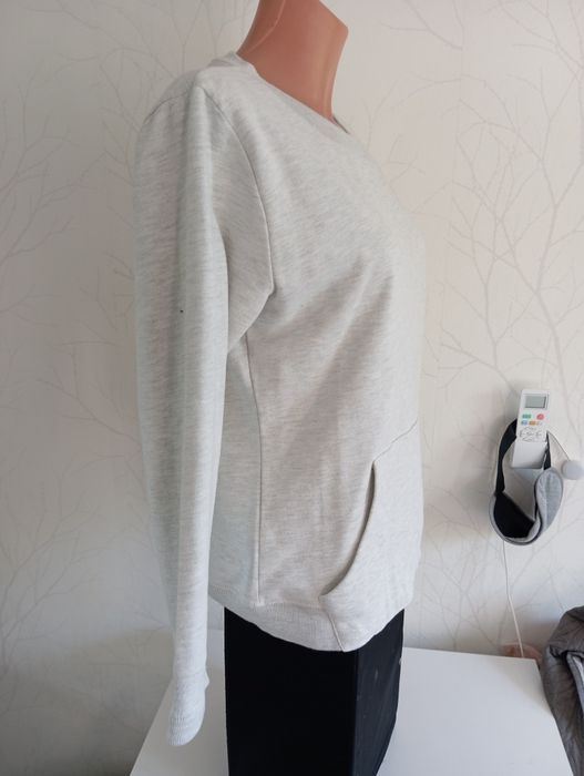 Przyjemna bluza z kieszenią