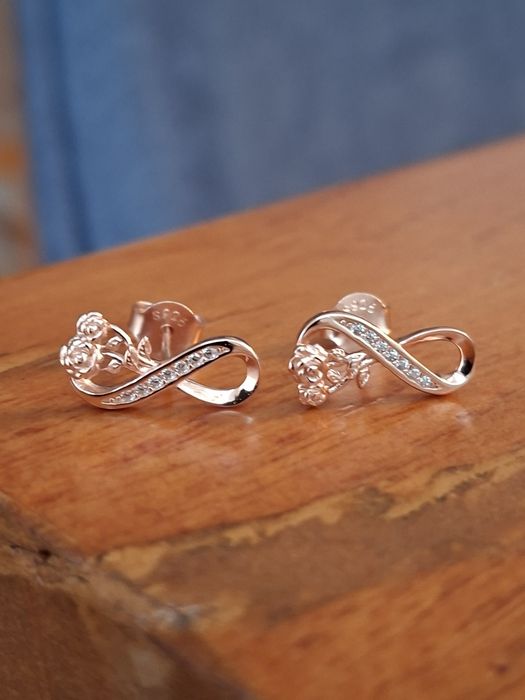 Brincos golden rose - NOVOS
