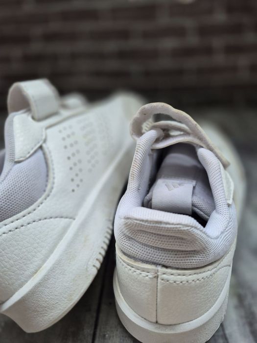 Кросівки 29 розмір, Adidas