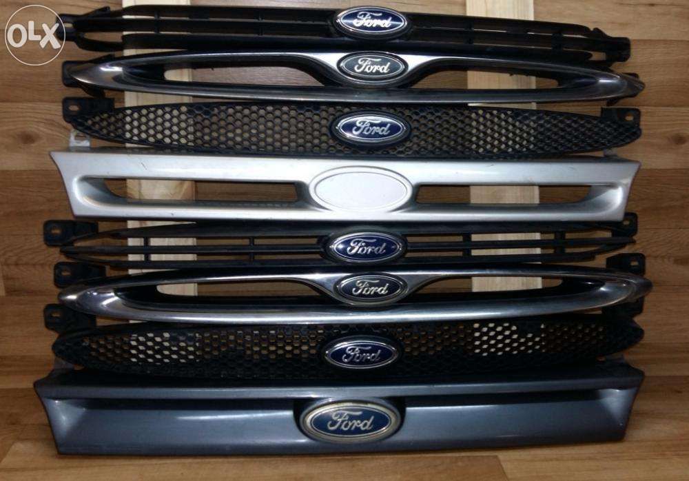 Радиаторная решетка Ford Escort / Форд Эскорт