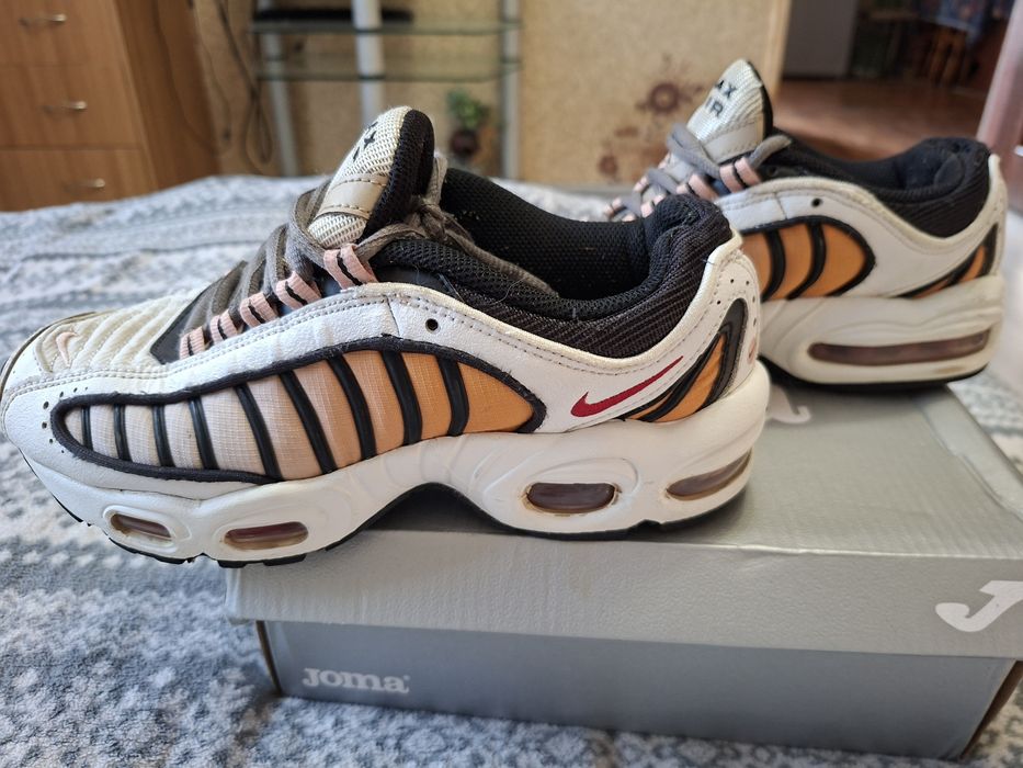 Кросівки Nike air max tailwind 4
