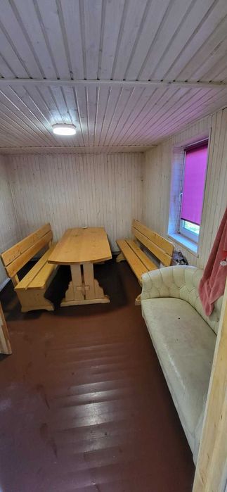 Двоповерховий будинок 192м², з окремим прим. бані на березі річки.