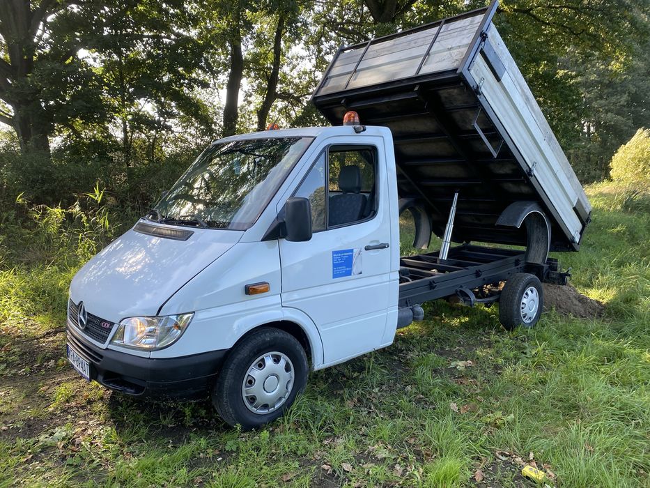 Wywrotka/Kiper wynajem - Pewny samochód do pracy