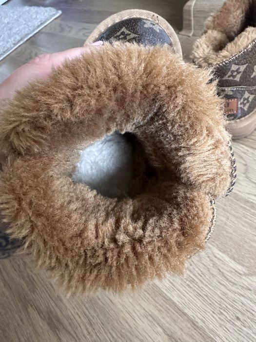 Угги детские в отличном состоянии