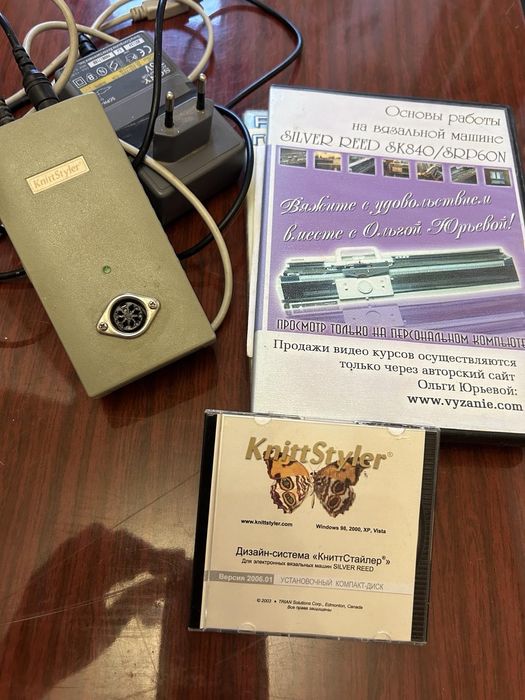 Компʼютерна вязальна машина Silver Red sk840/spr60n