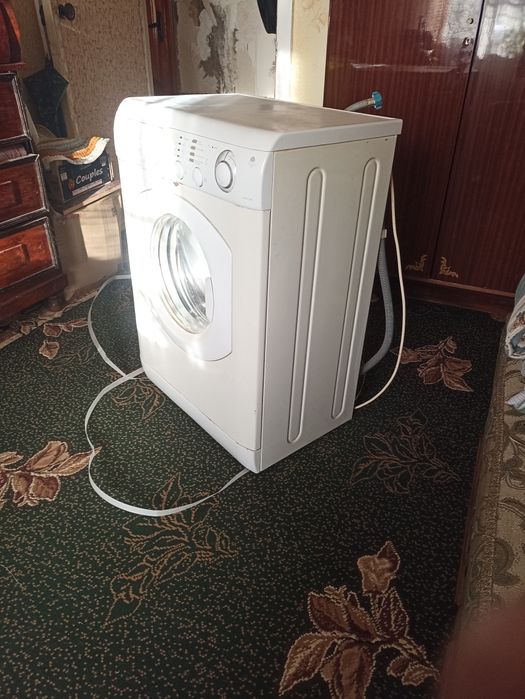 Стиральная машина Аристон