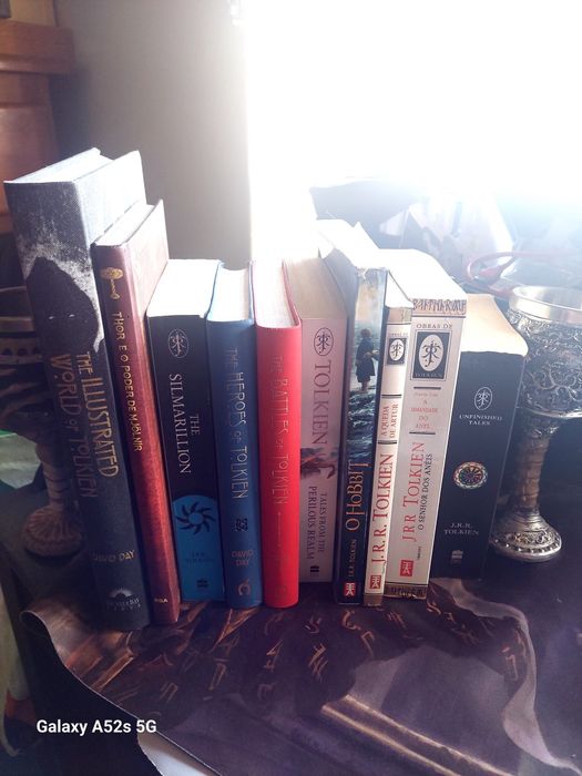 Obras de completas de tolkein etc .. livros varios