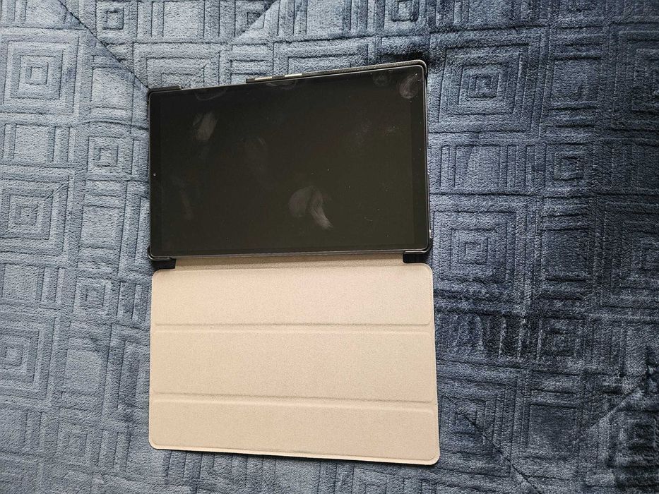 Tablet Lenovo Tab M10 TB-X306F c/ Docking Station