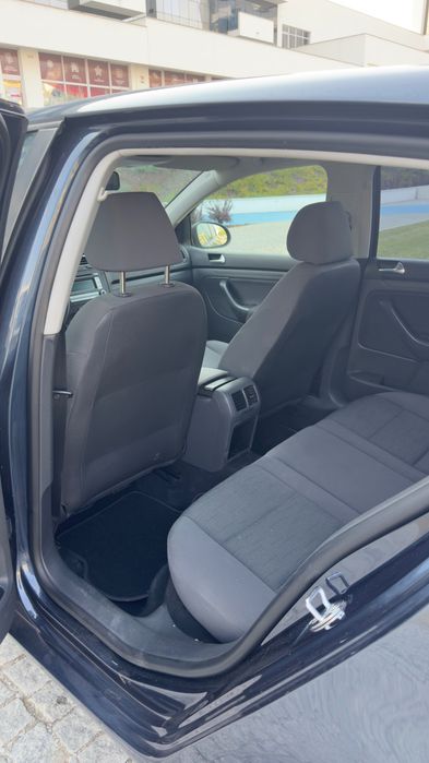 Volkswagen Golf V 1.4 Gasolina (2006) | IPO e IUC em Dia | 221.000 km