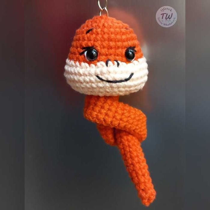 Kolorowy wąż wężyk brelok