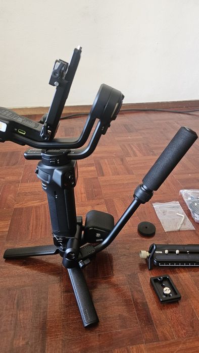 Estabilizador ZHIYUN Weebill 3S Combo