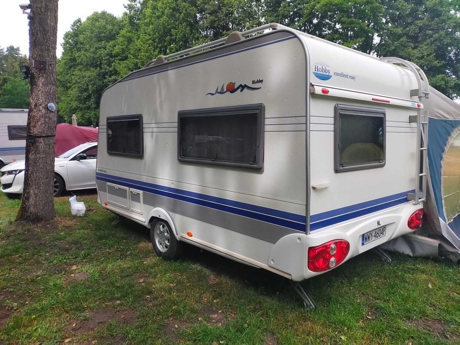 Hobby 440, bogato wyposażona, bardzo dobry stan, ergonomiczny układ.