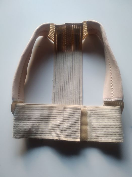 Colete para coluna) escoliose