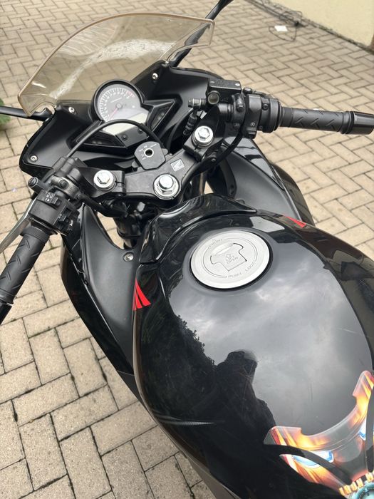 Motocykl Honda CBR 125r