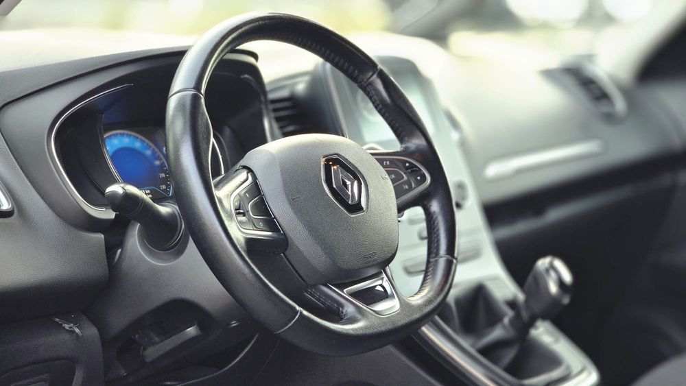 Renault grande senic 1.5dci 110cv 7L