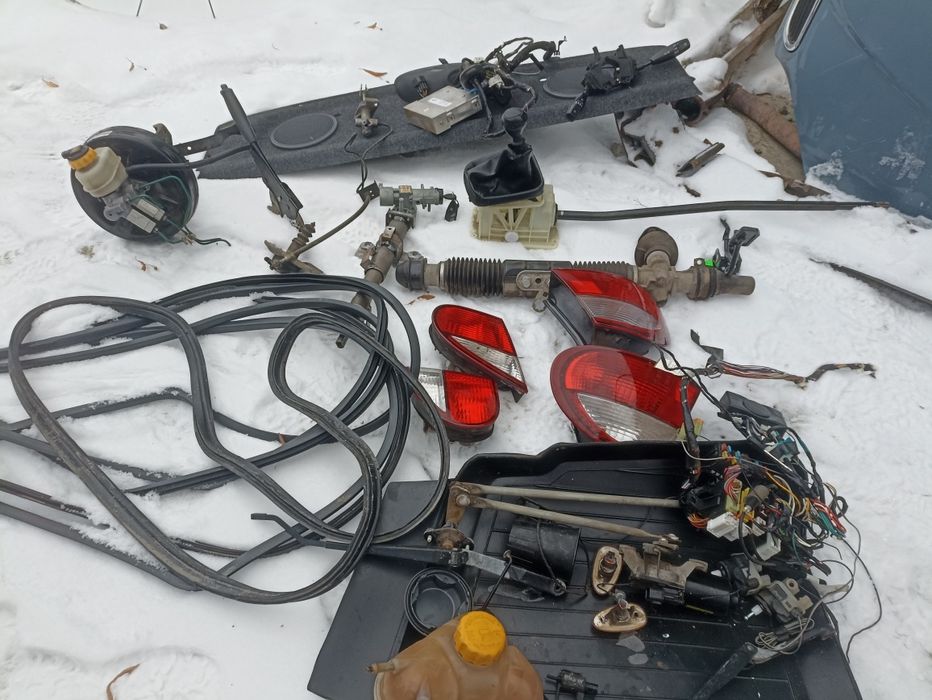 Трапеція двориків Dewoo Lanos поляк