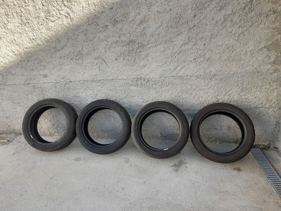 4 pneus 215/50 R17 ESPECIAIS novos