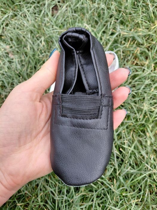 Білі чорні срібні чешки з 13см по 25см 16/16,5/17/17,5/18/19см шкіра