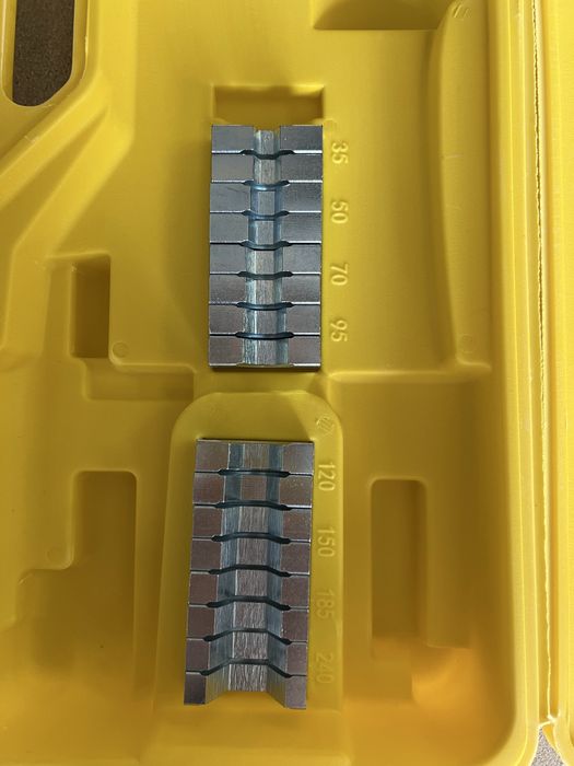 Alicate de cravar terminais