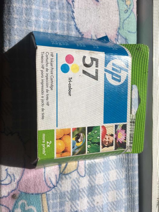 Tinteiro tricolores HP 57 com portes