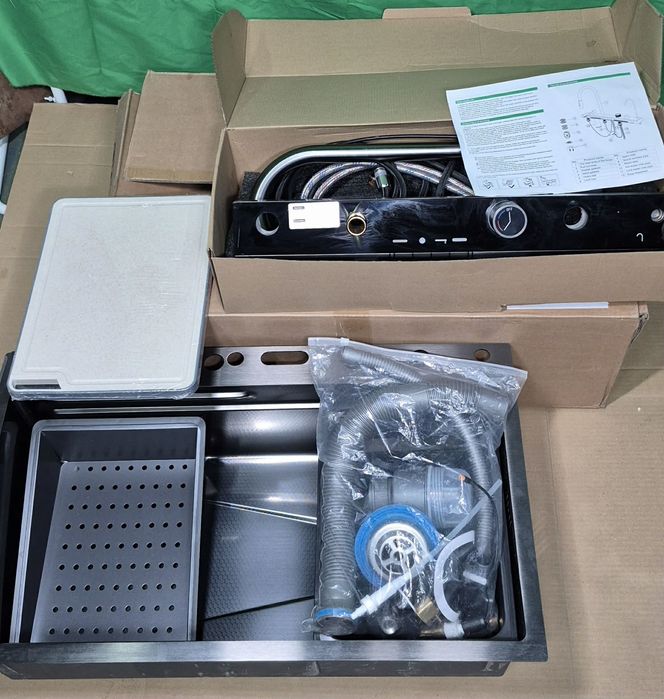 Zlew Stalowy Podświetlany z Wodospadem Nano Powłoka