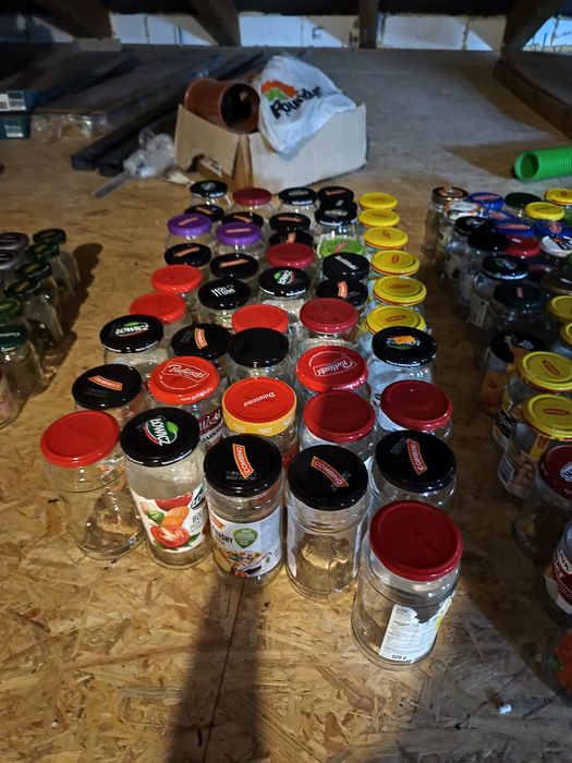 Słoiki z nakrętkami po sosach 0.53 l - 55 szt!