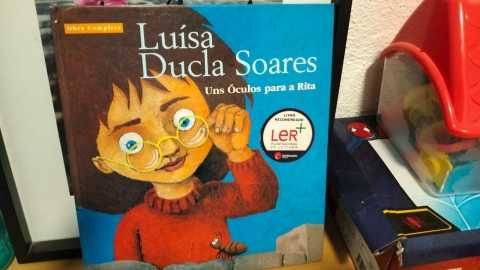 Livro "Uns Óculos para a Rita"