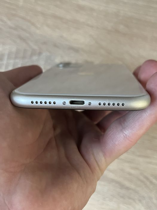 Iphone 11 64гб белый