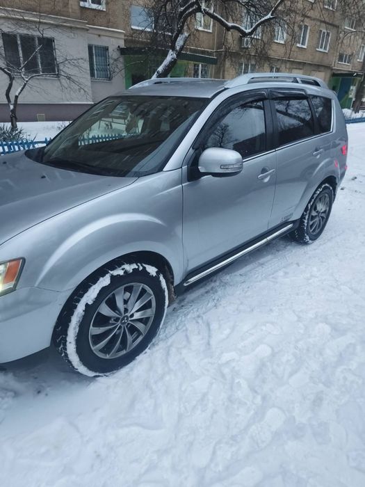 Mitsubishi Outlander Xl