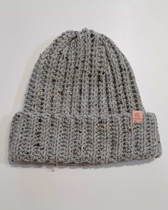 Luźna czapka beanie , 15% wełna