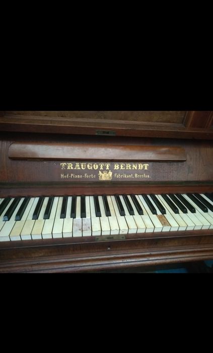 Pianino Traugott Berndt zabytkowe