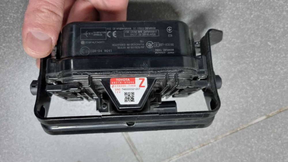 Moduł radar sensor przód Toyota RAV4 + Mocowanie