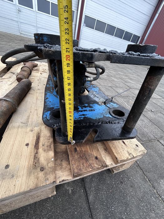 Młot wyburzeniowy do koparki 3,5- 7 ton