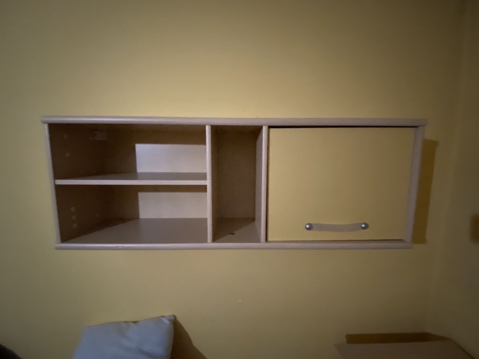 Szafy 2, biurko, puka do pokoju dziecięcego.