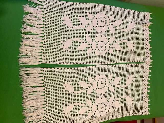 2 Lindos pares de cortinas brancas de crochet