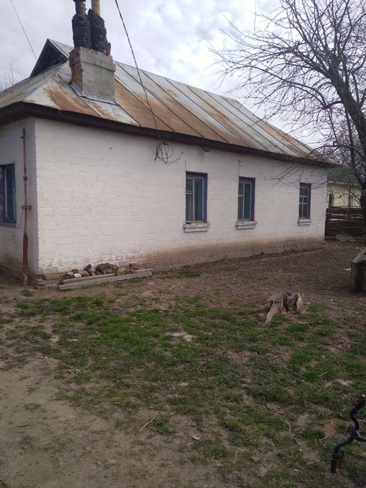 Продається  будинок з 25 сотками землі смт. Михайло-Коцюбинське