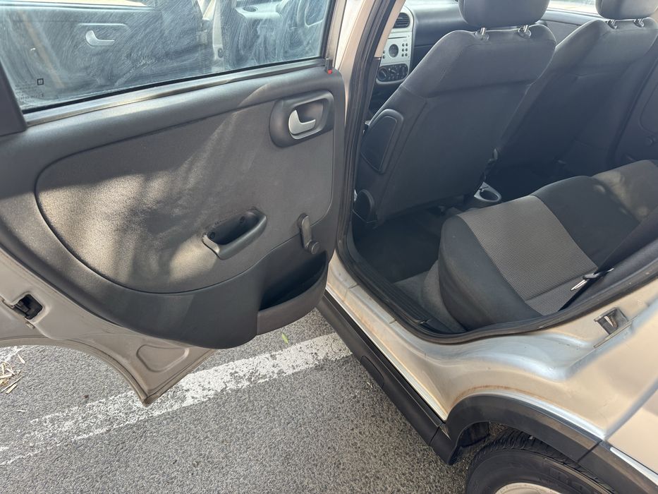 Opel corsa 1.2 16V